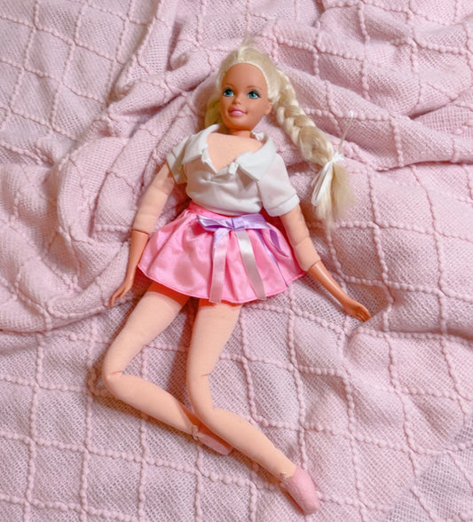 Slumber Party Barbie 1995 - vintage doll toy - soft body - 18” long !