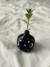 Load image into Gallery viewer, “Sol”- Angry Pup - Mini Vase - 5cm - (sku/plu 33)
