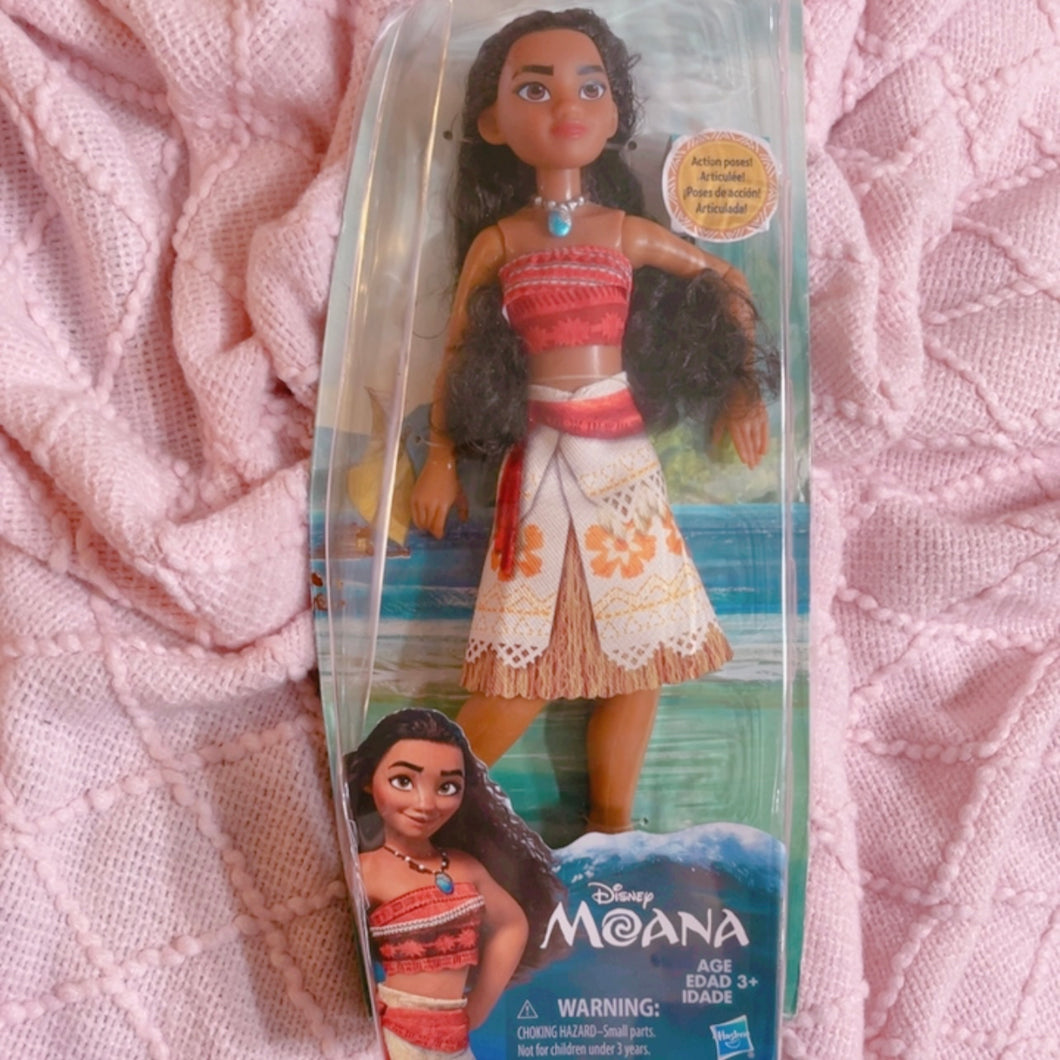 Moana articulated doll toy - new in box - box damaged but doll is fine