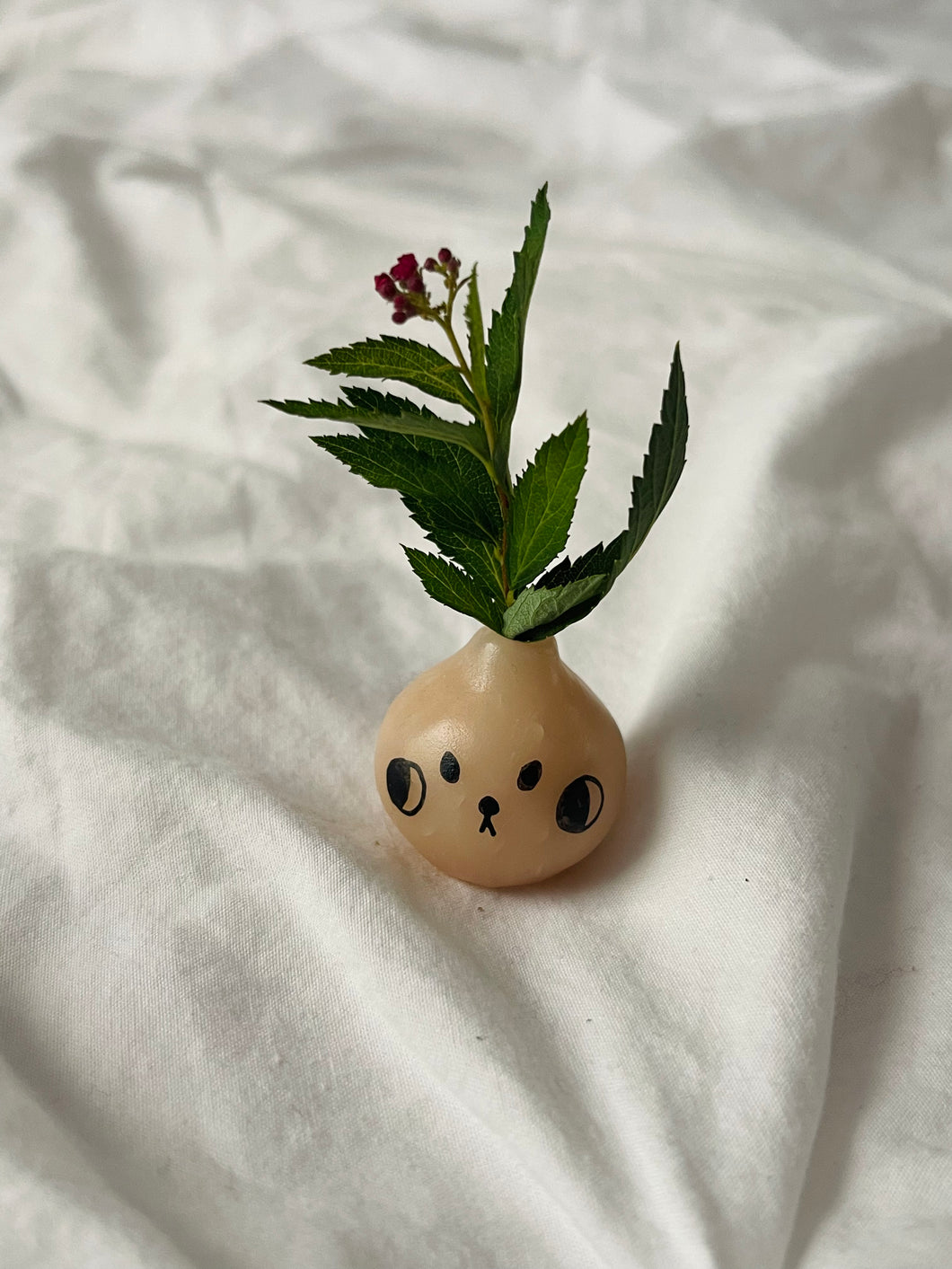 “Ash” - Angry Pup Mini Vase - 2.5cm - (sku/plu 017)