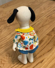 Load image into Gallery viewer, 1966 vintage Snoopy doll in beach summer safari outfit from peanuts
